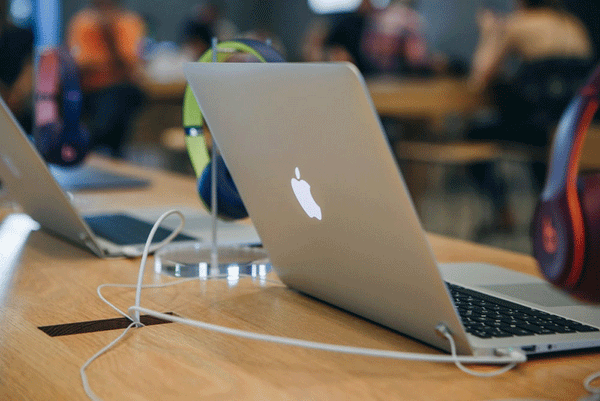 Best MacBook Air Alternatives in 2023: Budget-Friendly Options