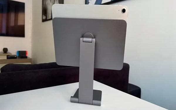 Magnetic iPad Stand vs. Traditional Stand: A Comprehensive Comparison - CharJenPro